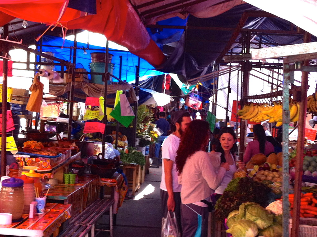 Tepoztlan_pueblo_magico_mercado_color_sabor